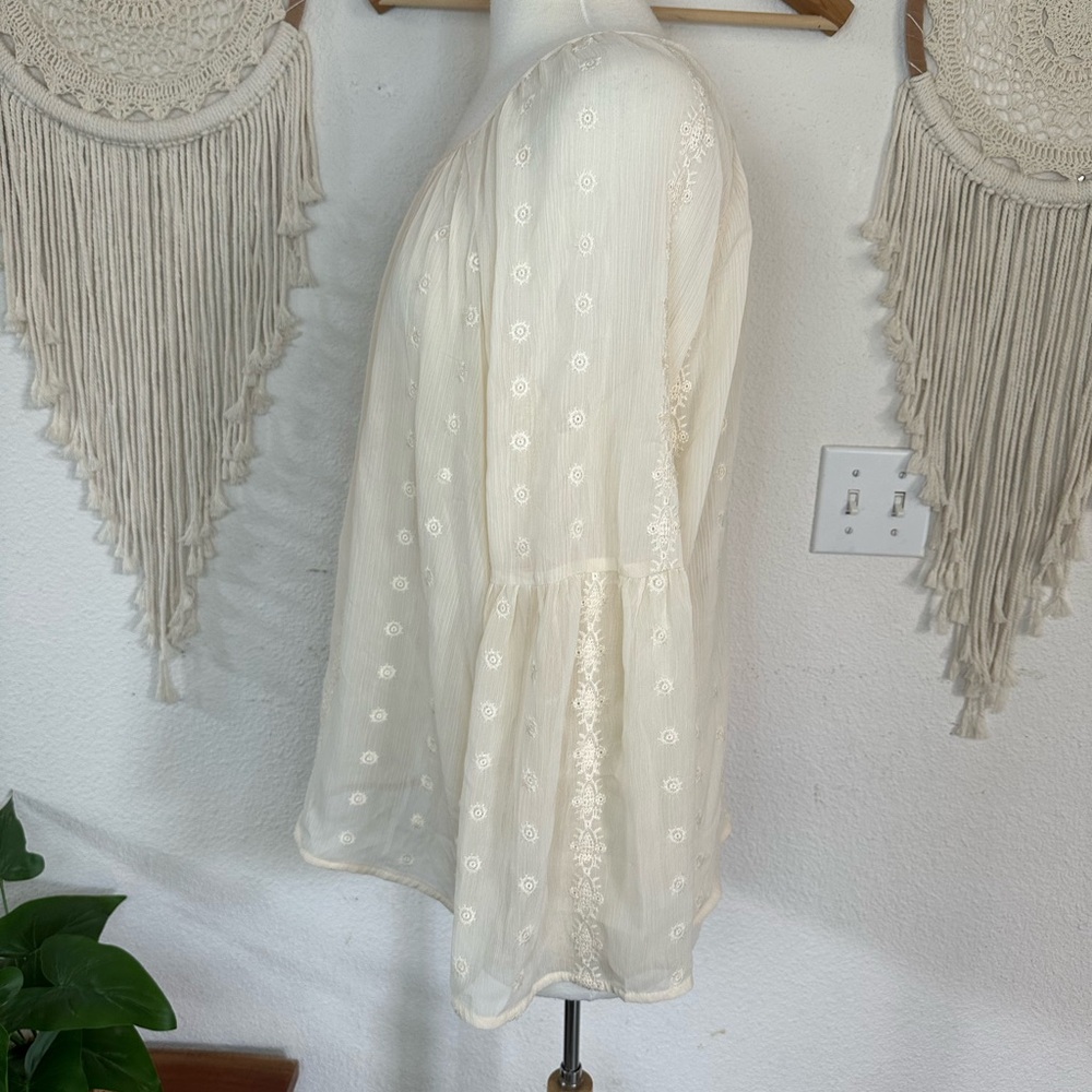 Knox Rose Cream Relaxed Embroidered Blouse large - Picture 3 of 6